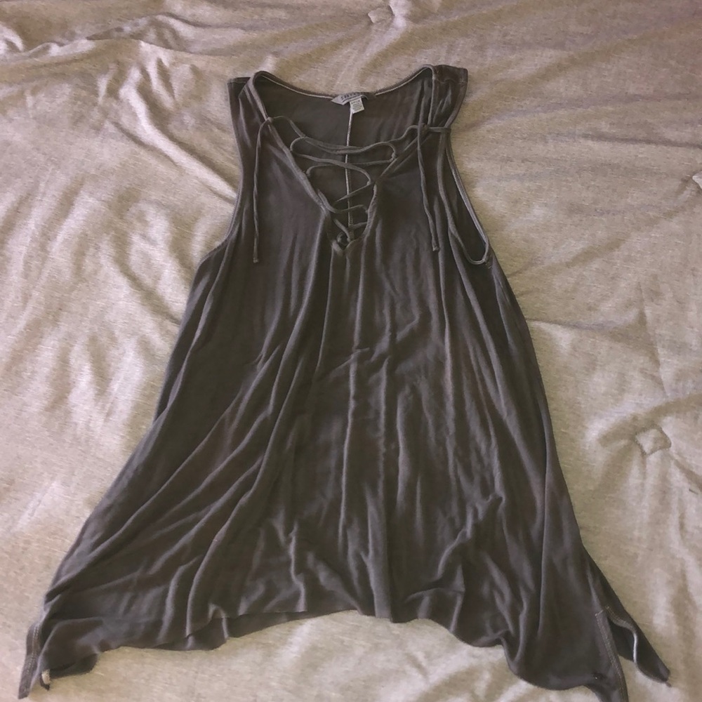 Lace up gray flowy tank